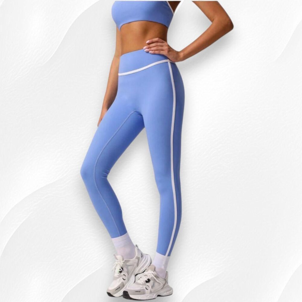 NWOT Amazon Baby Blue Seamless Sexy Matching Workout Set S - Picture 3 of 8